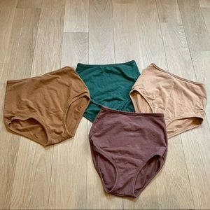 ARQ high rise undies bundle size small